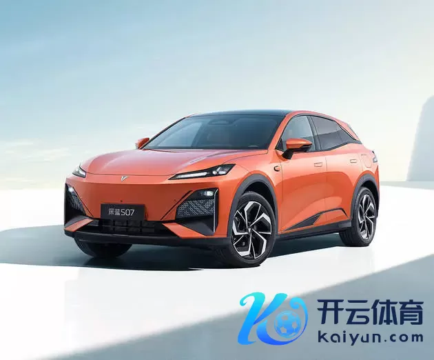 深蓝S07华为智驾树立曝光 NCA优于特斯拉Model Y